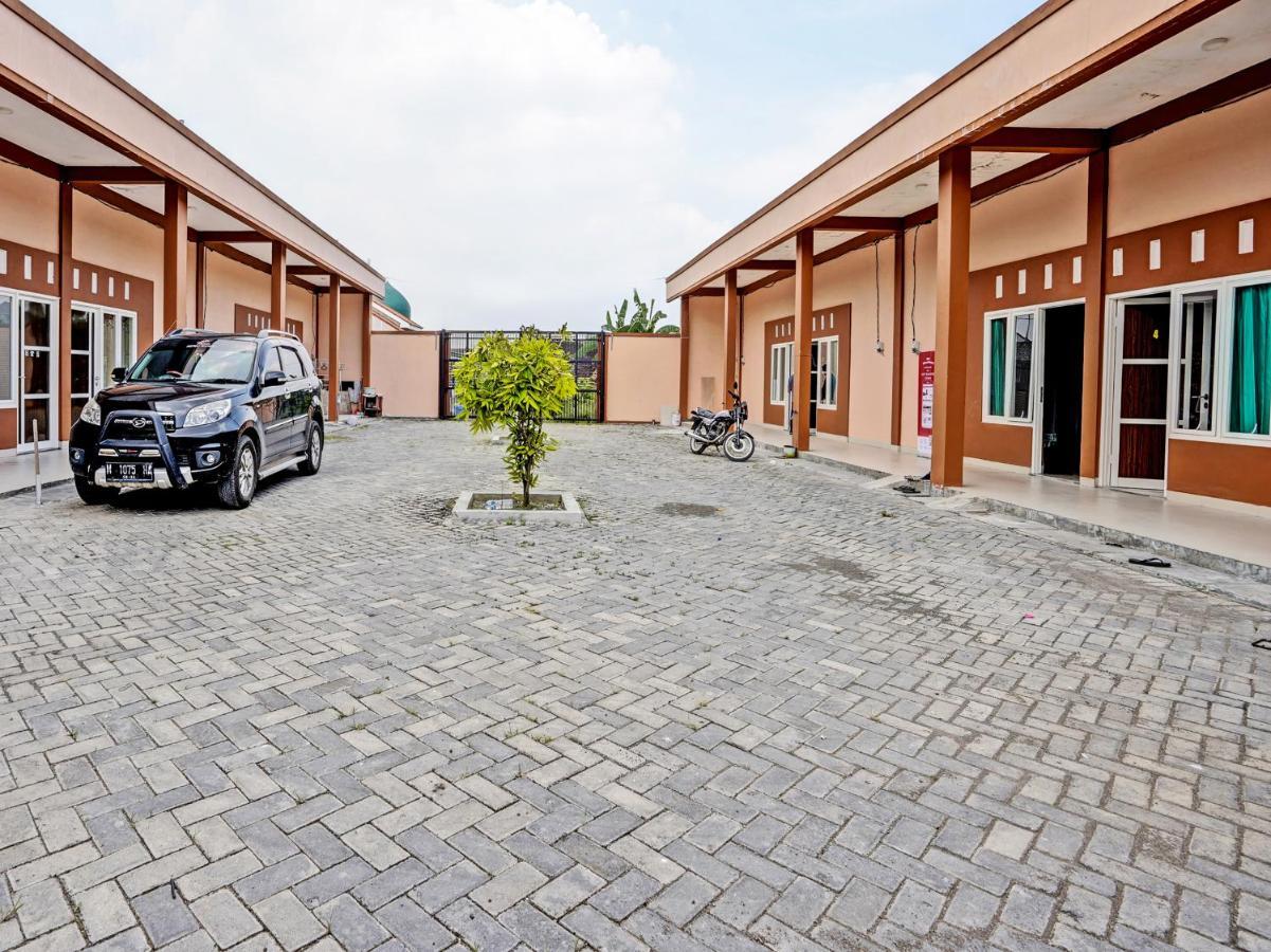 Hotel Oyo 92006 Kost Sejahtera Syariah Sidoarjo Exteriér fotografie