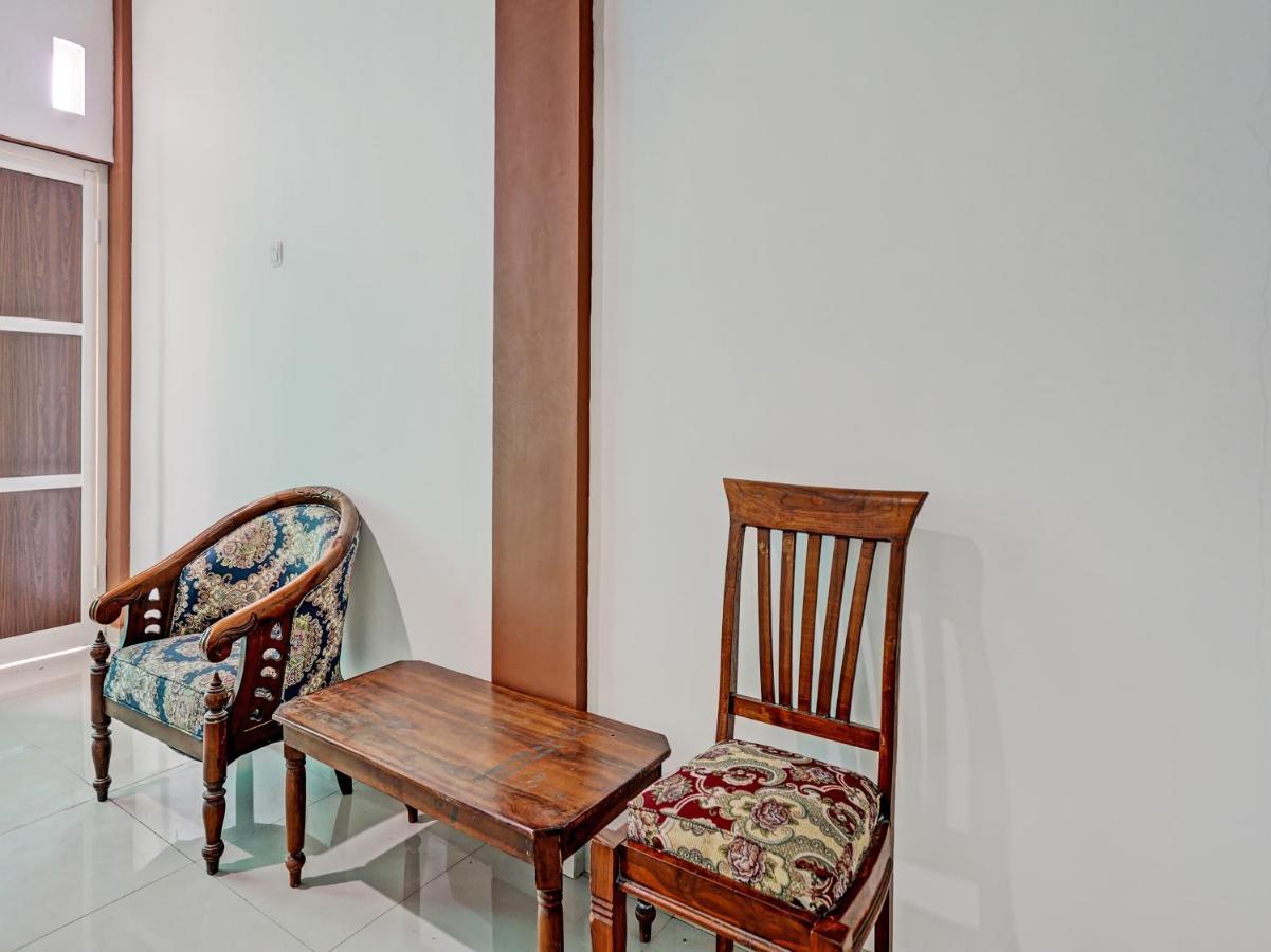 Hotel Oyo 92006 Kost Sejahtera Syariah Sidoarjo Exteriér fotografie