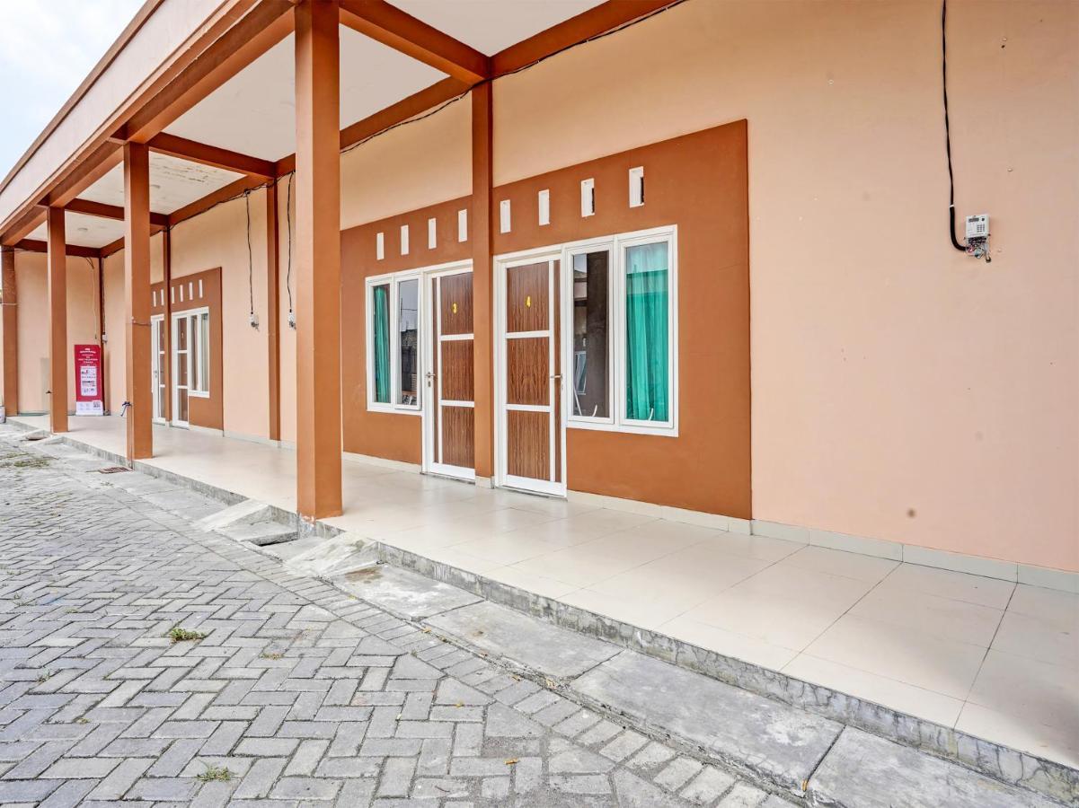 Hotel Oyo 92006 Kost Sejahtera Syariah Sidoarjo Exteriér fotografie
