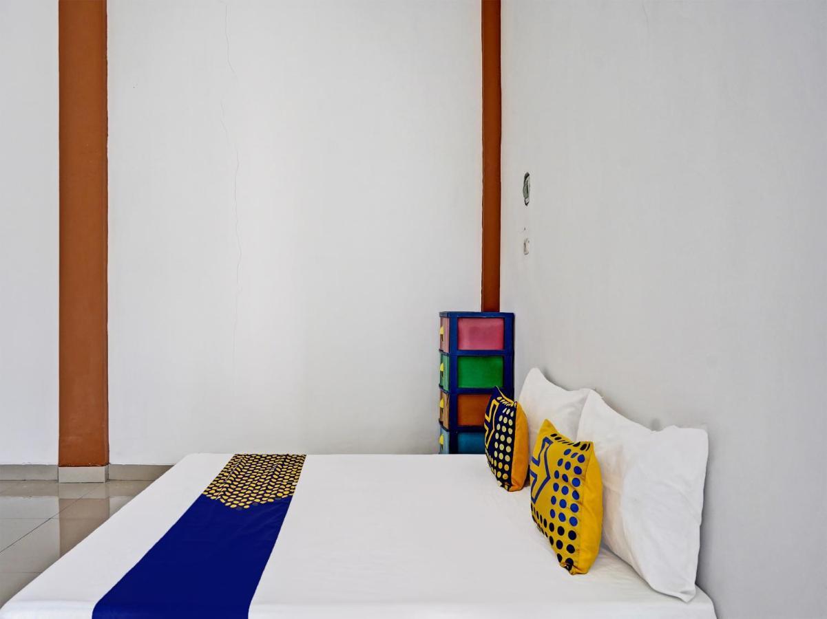 Hotel Oyo 92006 Kost Sejahtera Syariah Sidoarjo Exteriér fotografie