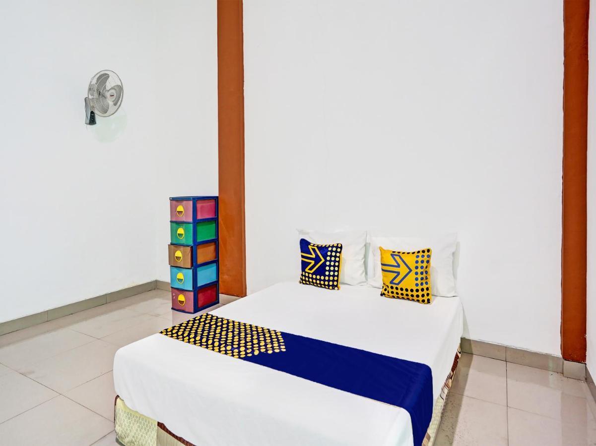 Hotel Oyo 92006 Kost Sejahtera Syariah Sidoarjo Exteriér fotografie