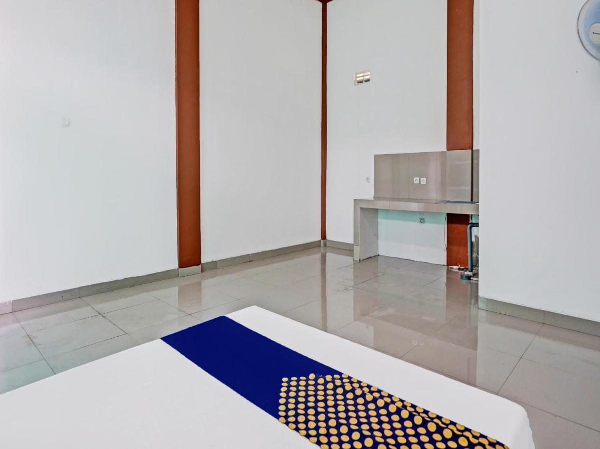 Hotel Oyo 92006 Kost Sejahtera Syariah Sidoarjo Exteriér fotografie