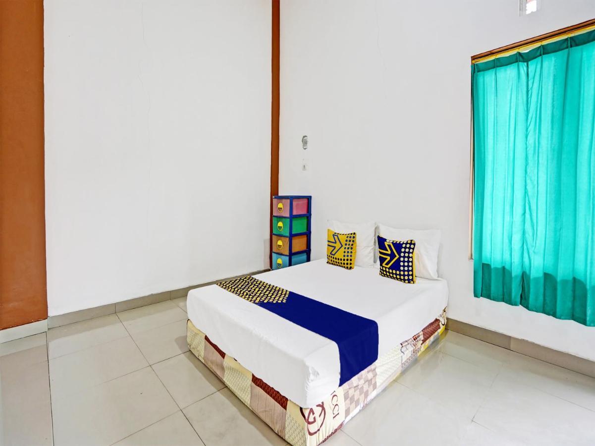 Hotel Oyo 92006 Kost Sejahtera Syariah Sidoarjo Exteriér fotografie